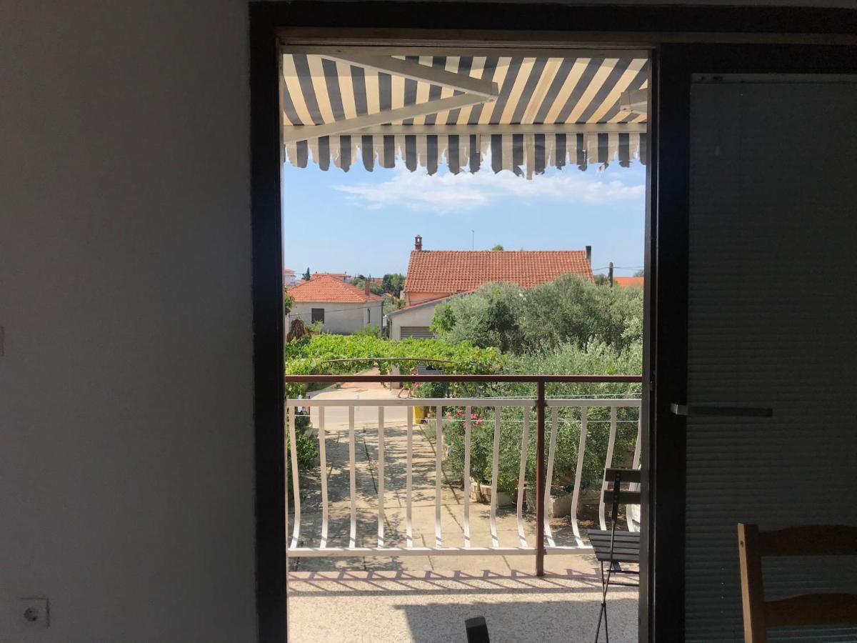 Apartmani Vilma Pakoštane エクステリア 写真