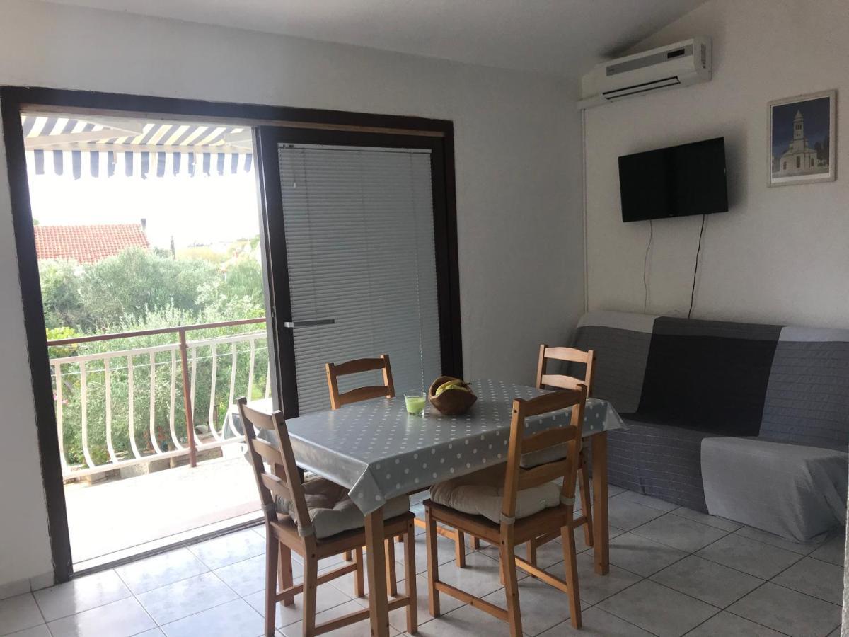 Apartmani Vilma Pakoštane エクステリア 写真